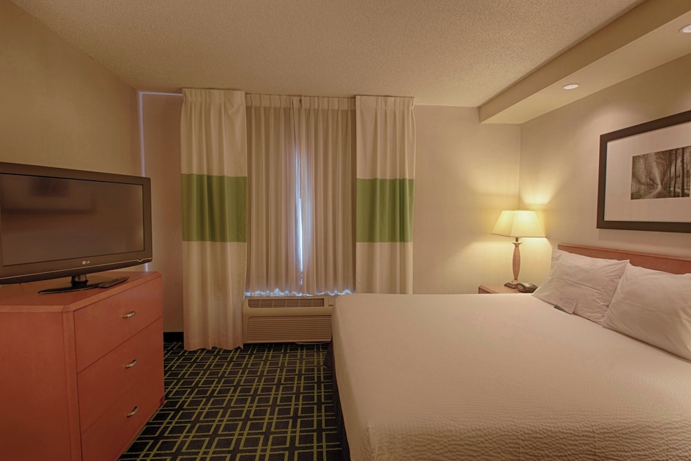 Fairfield Inn and Suites by Marriott Sierra Vista - photo 8