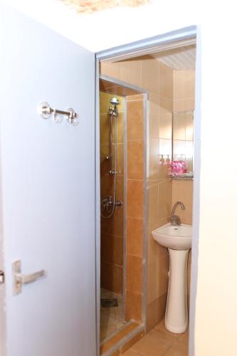 Guest House Kakabadzeebi 9