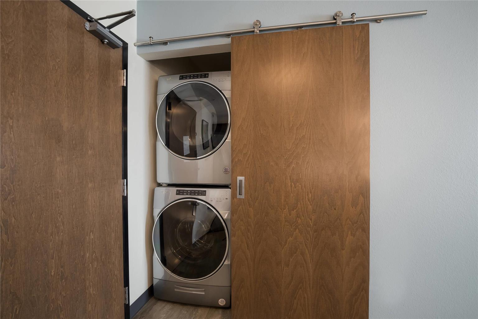 Everhome Suites Corona - photo 34