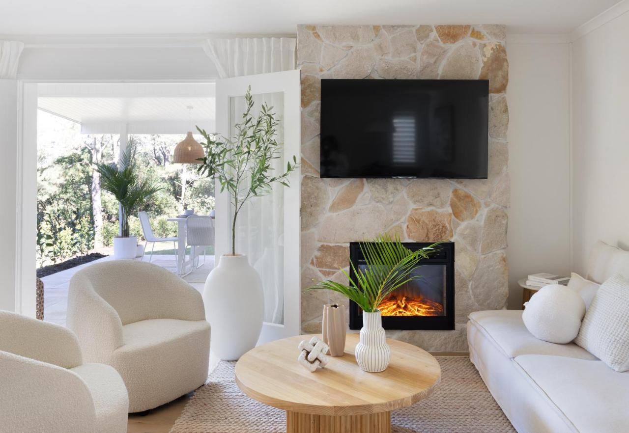 Be Quick Xmas Holidays Luxury for 12 People — 4-Star Luxury Hotel in Montville, Australia
