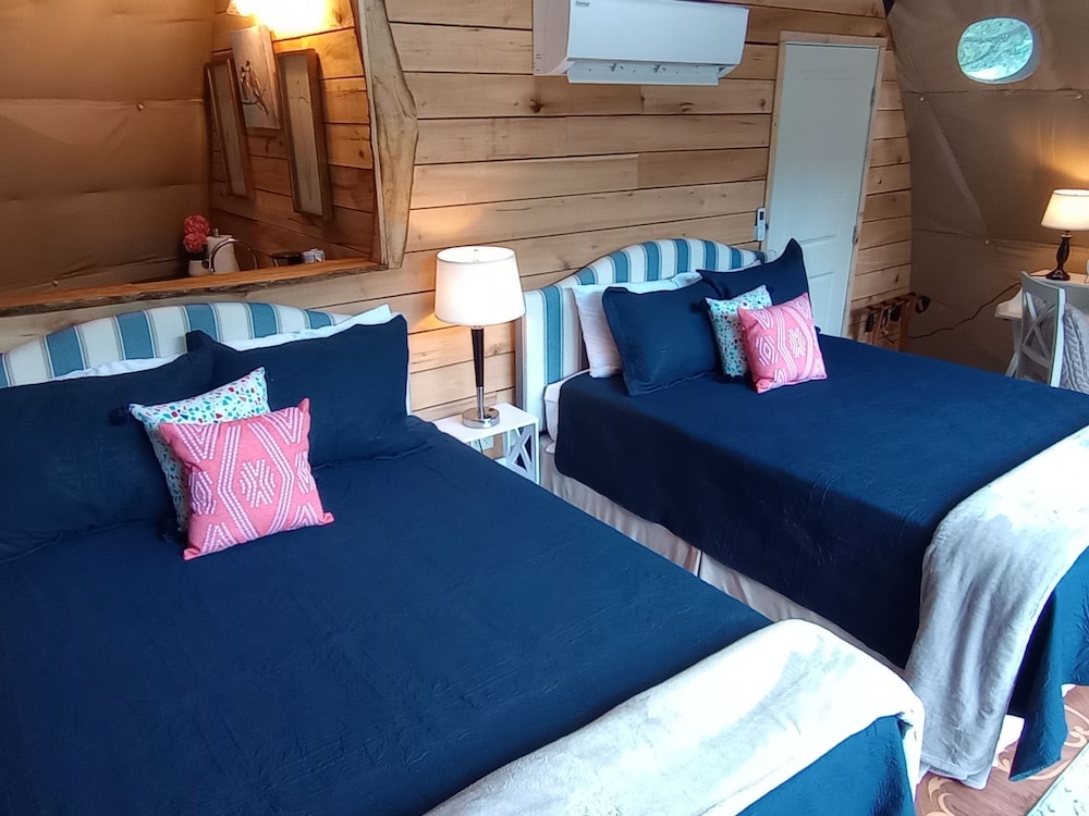 GlampOut Resort Elk River - photo 22