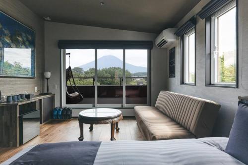 Cocon富士 - carbon neutral hotel in Fujikawaguchiko