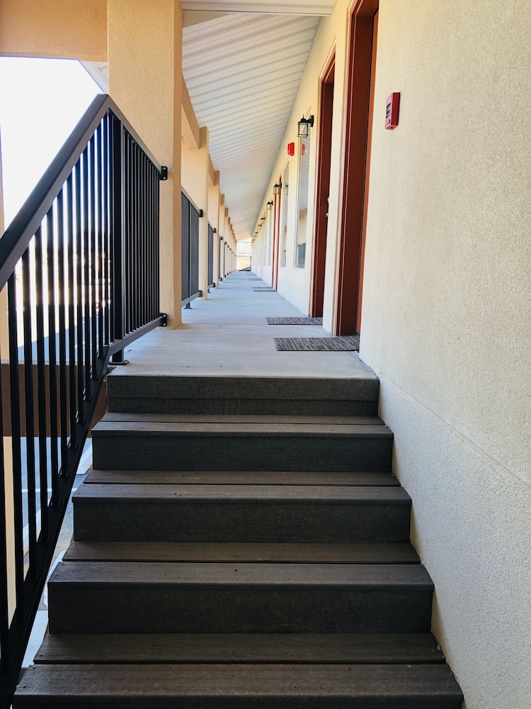 Bel Air Motel - photo 34
