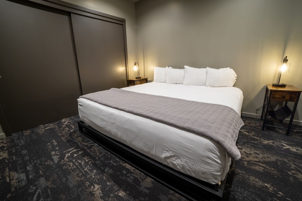 Montvale Hotel - photo 51