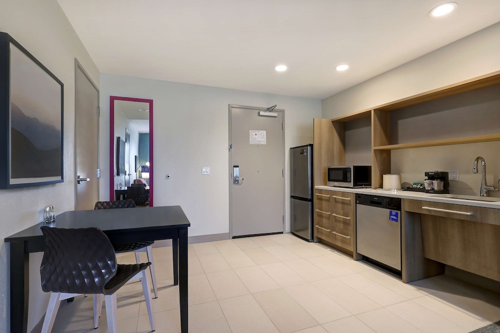Home2 Suites by Hilton Turlock CA - photo 27
