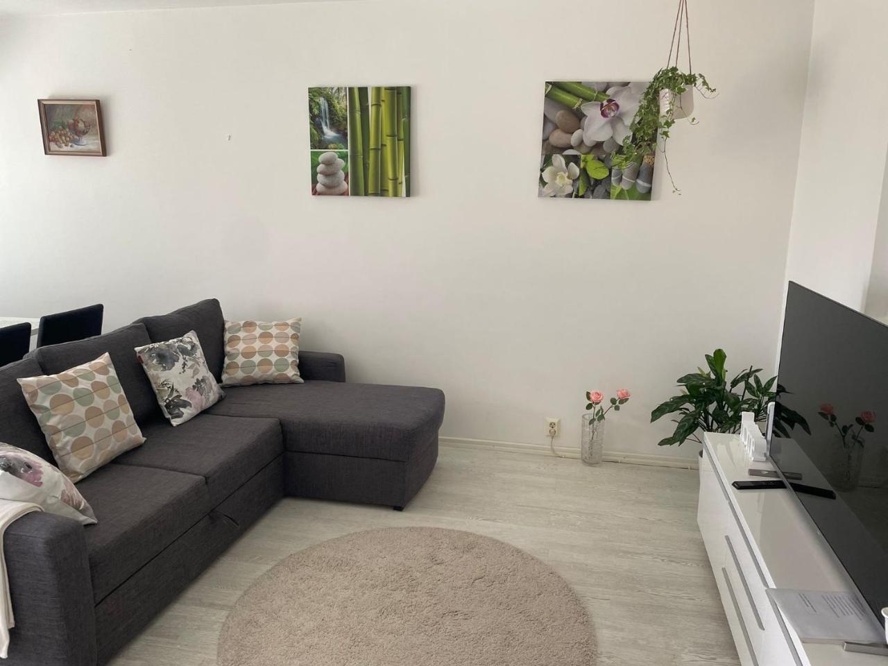 Helsinki Private free parking super easy to city centre and airport — 4-Star Luxury Hotel in Helsinki, Finland