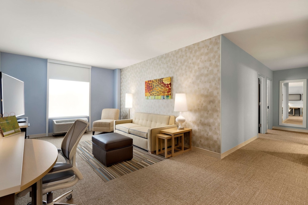 Home2 Suites by Hilton Hasbrouck Heights - photo 11