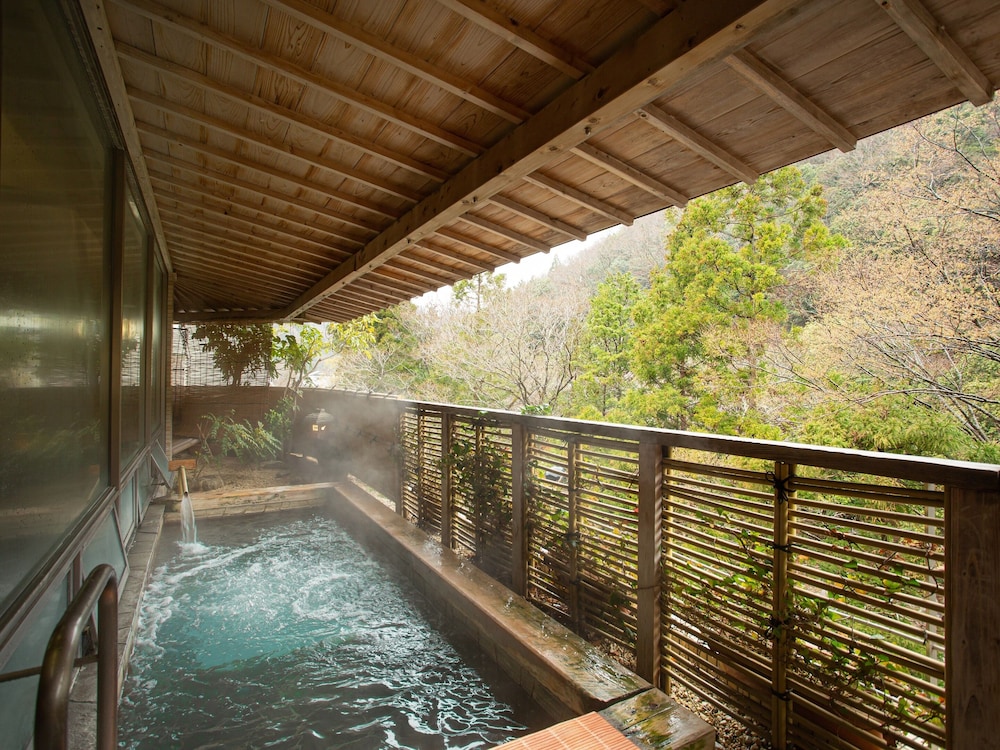 Shin Kabakawa Kanko Hotel in Takamatsu, Japan