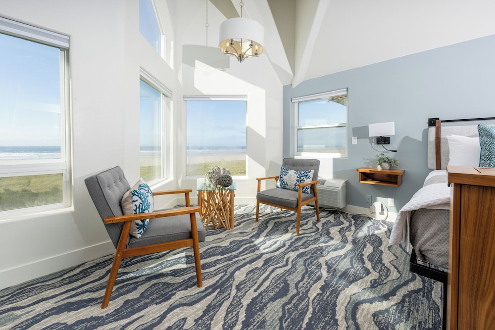 Seaside Oceanfront Inn - photo 7