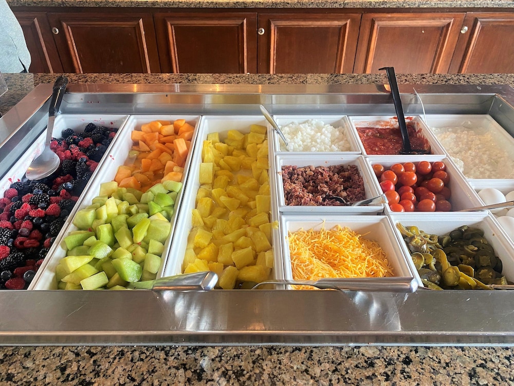 Staybridge Suites Great Falls by IHG - photo 99