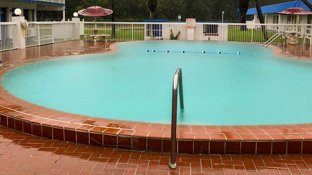 Motel 6 Daytona Beach FL Speedway - photo 5