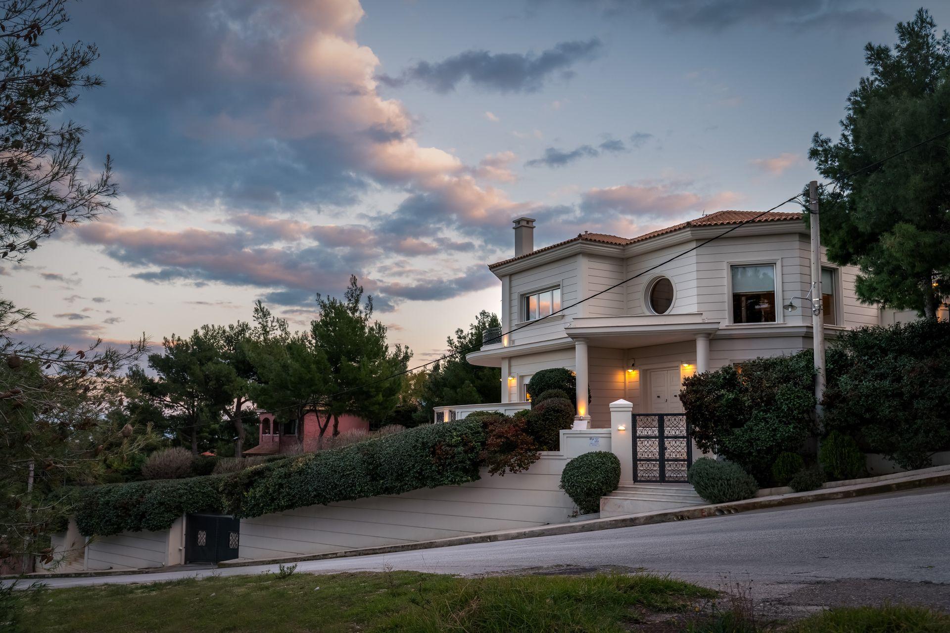Villa Thetis — 4-Star Luxury Hotel in Nea Makri, Greece