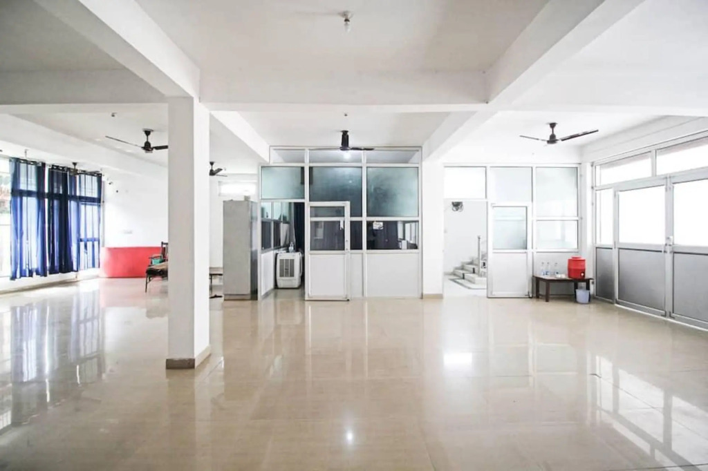 AP House Hotel in Fyzabad, India