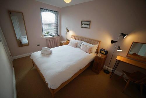 The Alma Taverns Boutique Suites Room 2 Hopewell