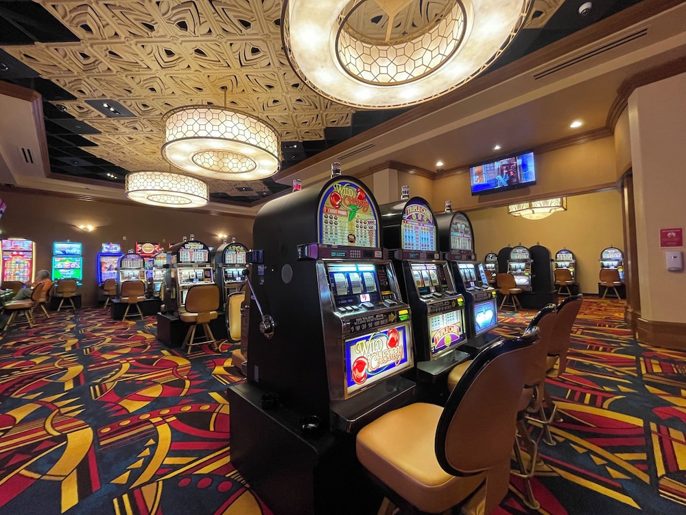 Hollywood Casino Tunica - photo 20
