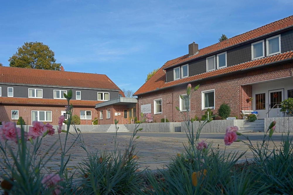 Hotel Zur Erholung Restaurant Amme S Landhaus — Eicklingen
