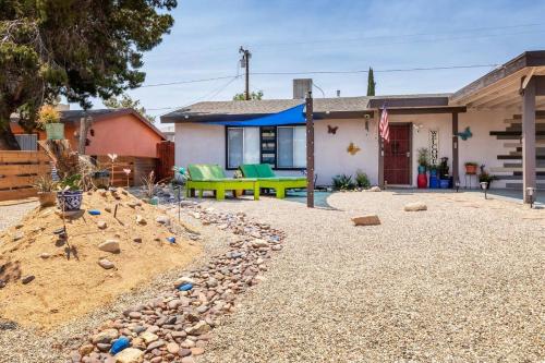 Joshua Tree Village House — 4-Star Luxury Hotel in Joshua Tree, United States
