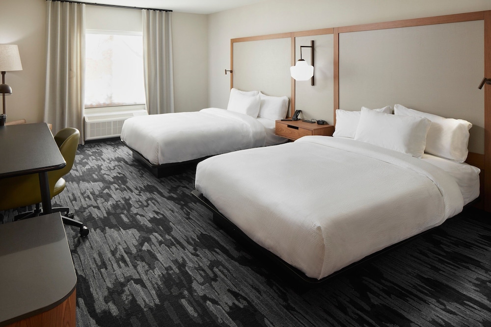 Fairfield Inn & Suites by Marriott Stony Creek - photo 6