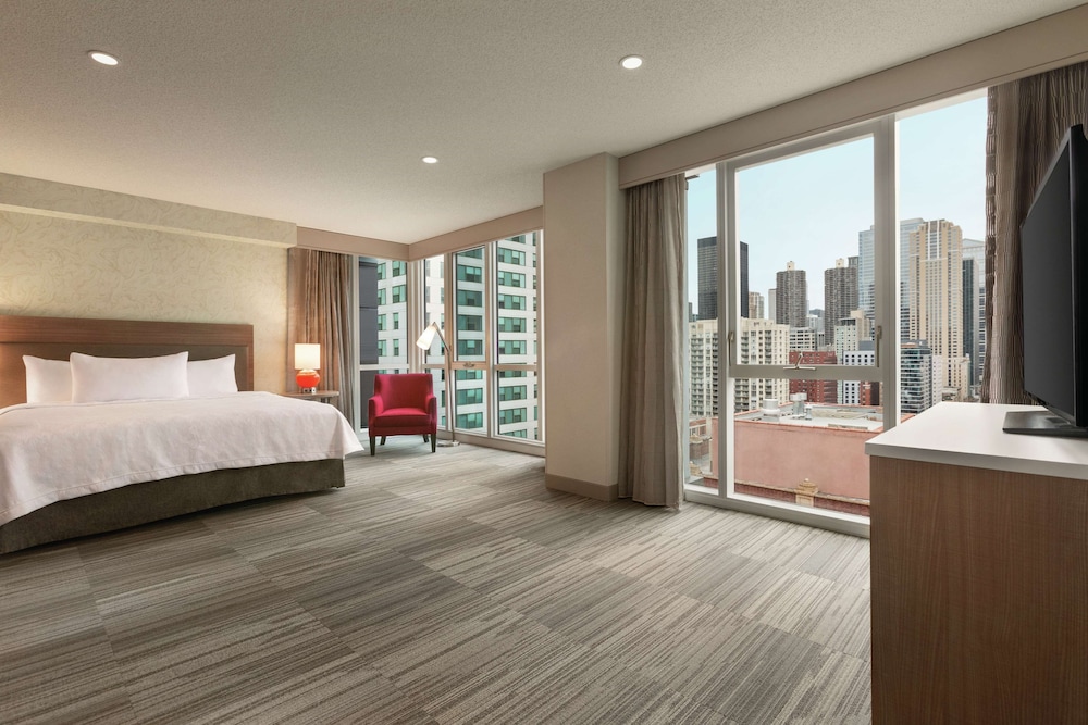 Home2 Suites by Hilton Chicago River North - photo 7