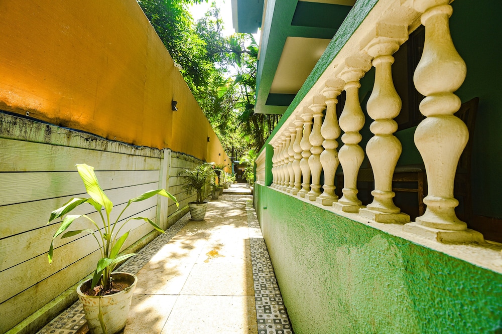 Fabescape Sion Resort — Candolim — photo 3