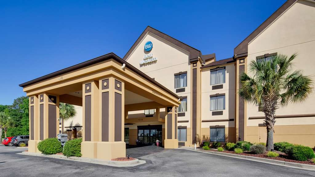 Best Western Executive Inn — Hallettsville