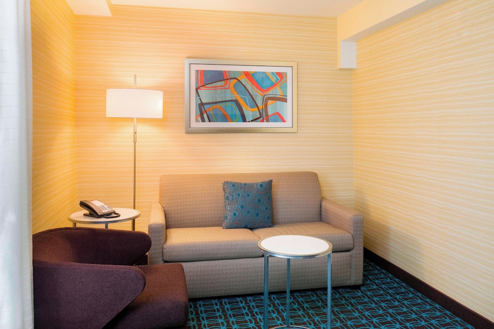 Fairfield Inn & Suites by Marriott Paramus - photo 21