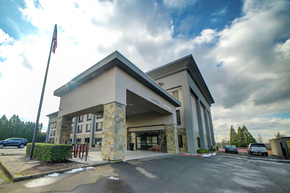 Hampton Inn Portland East - photo 4