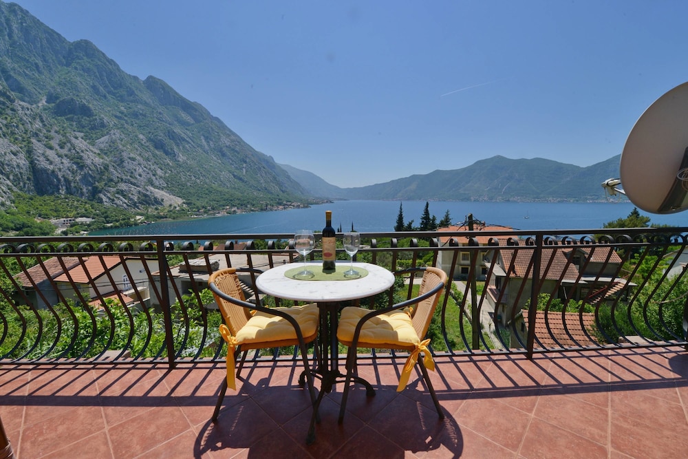 J&P Apartments Orahovac — 4-Star Luxury Hotel in Kotor, Montenegro