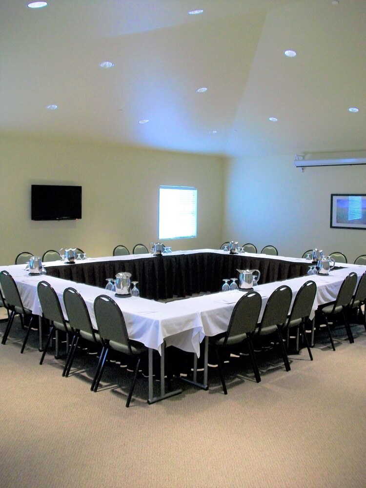Ledgestone Suites Hotel Billings - photo 16