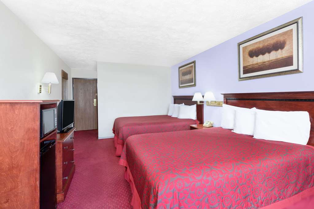 Days Inn by Wyndham Warrensburg - photo 13