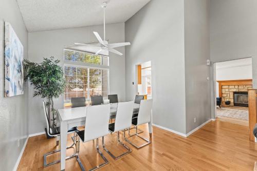 Cozy 3BR Family Home With Patio BBQ Grill Close to Casinos and Shops