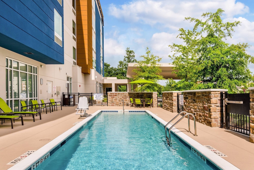 SpringHill Suites by Marriott Charleston Airport & Convention Center - photo 50