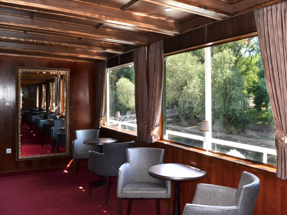 Compass River City Hotel — Belgrade — photo 5