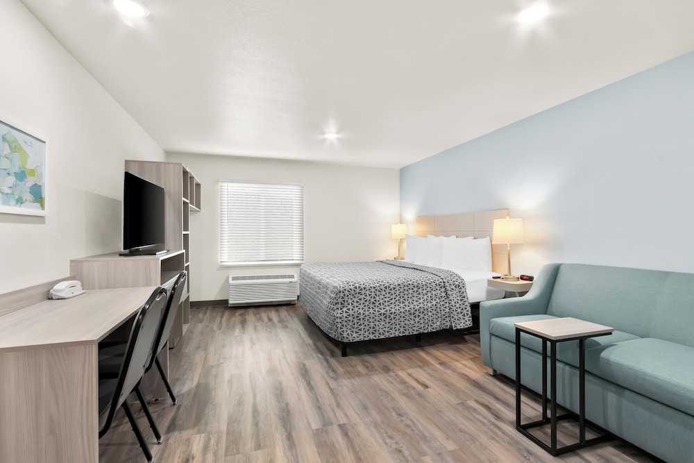 WoodSpring Suites Chandler Phoenix Medical Center - photo 5