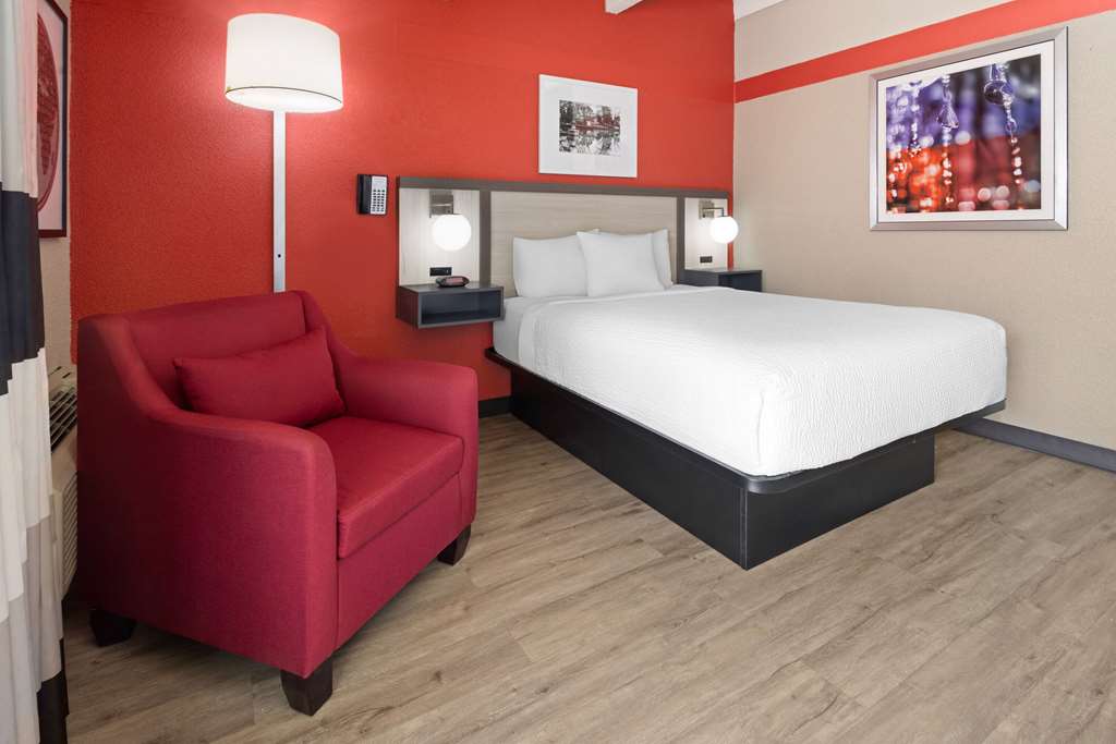 Ramada by Wyndham Parsippany - photo 18