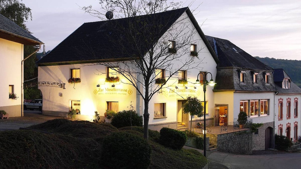Hotel Restaurant Zur Moselterrasse — Palzem