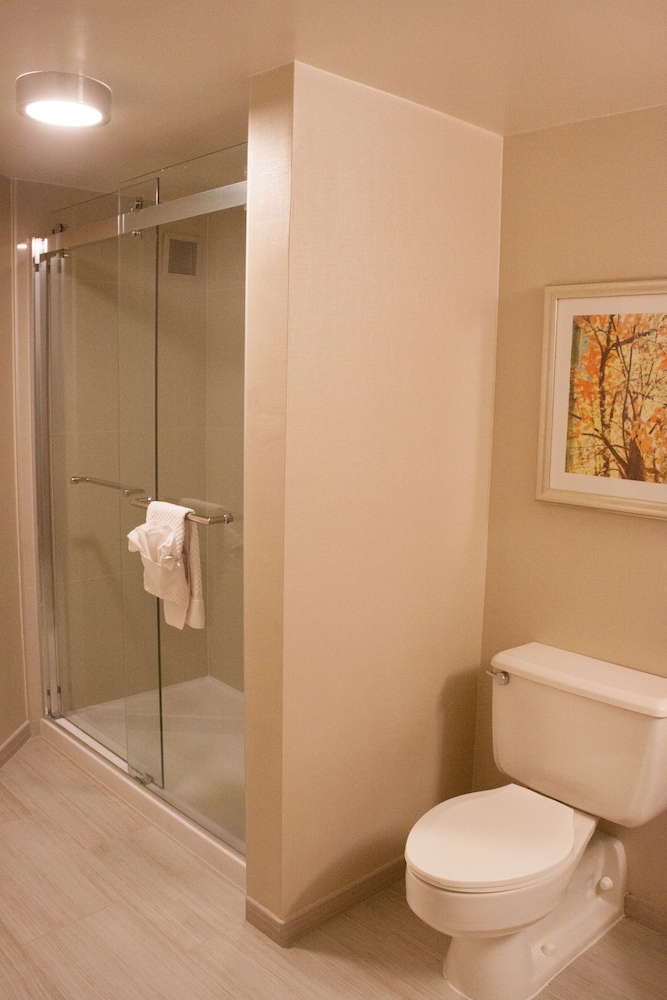 DoubleTree by Hilton Kansas City Overland Park - photo 21