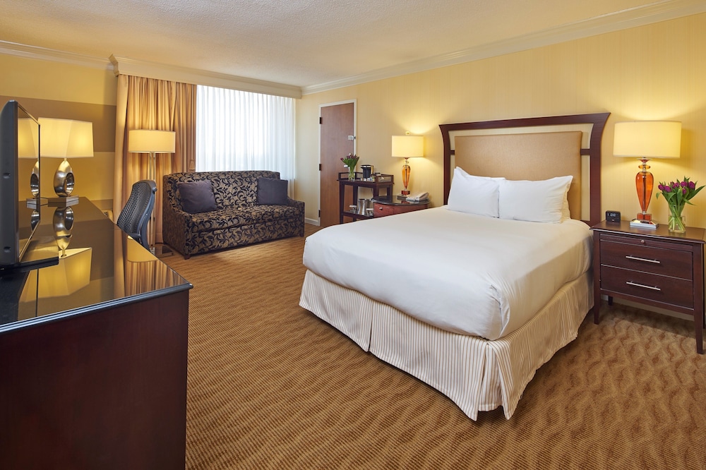 Hilton Raleigh North Hills - photo 9