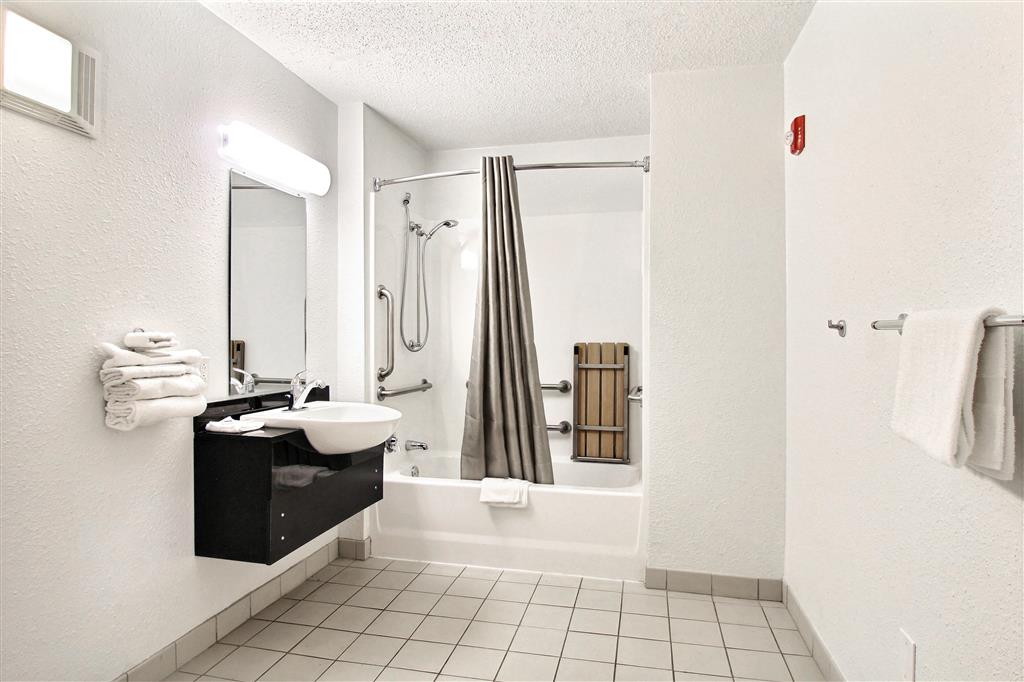 Motel 6 Middleburg Heights OH Cleveland - photo 18