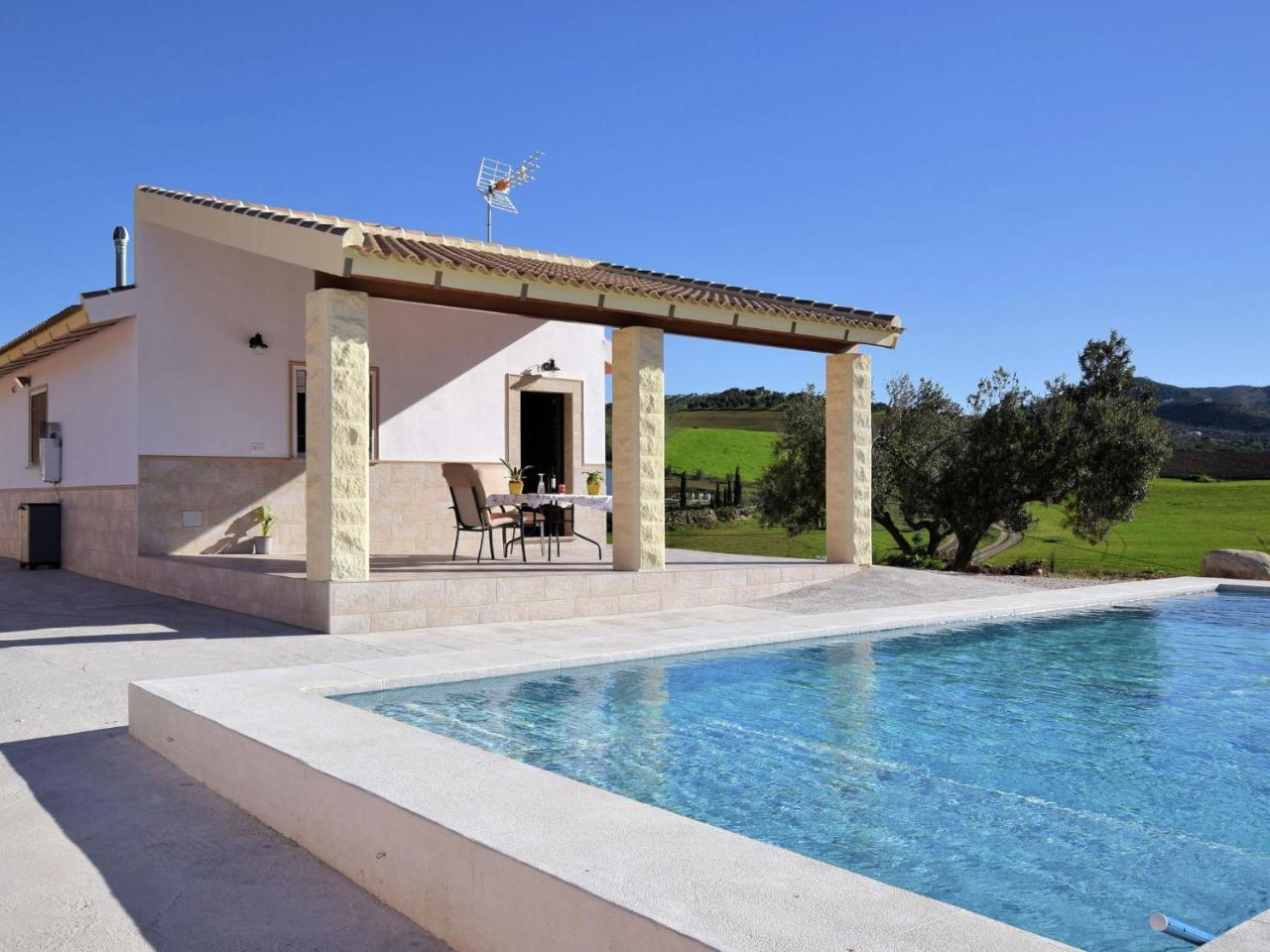 Andalusian Countryside Stay — 4-Star Luxury Hotel in Almogia, Spain