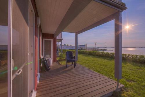 Gartendeck 492 — 4-Star Luxury Hotel in Rechlin, Germany