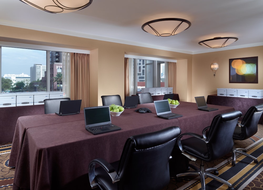 Omni Los Angeles Hotel at California Plaza - photo 85