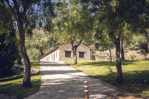 Refugio de Chilla Pradera in Candeleda, Spain