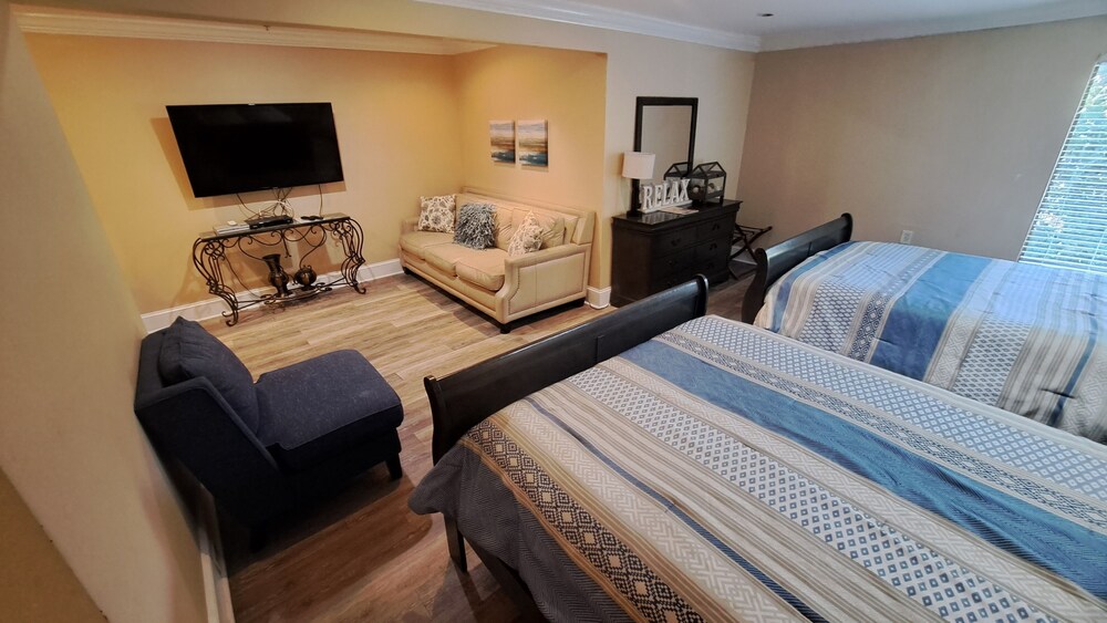 Saint Simons Inn by the Lighthouse - photo 54