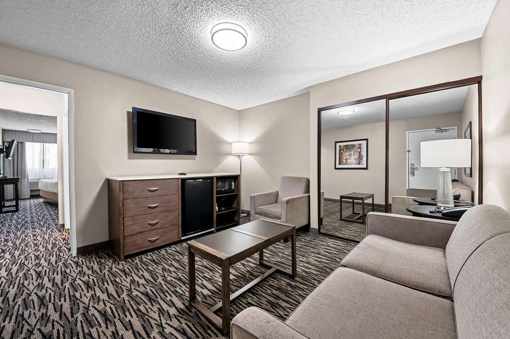 Best Western Los Alamitos Inn & Suites - photo 20