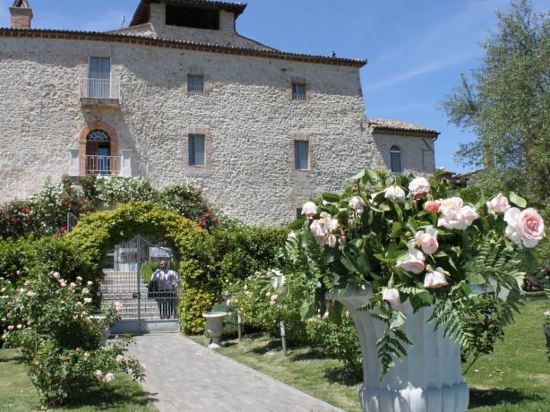 Castello di Montignano Relais & Spa — Massa Martana — photo 3