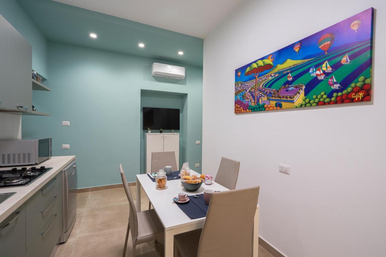 Amasdomi Apartments Stabia — 4-Star Luxury Hotel in Castellammare Di Stabia, Italy