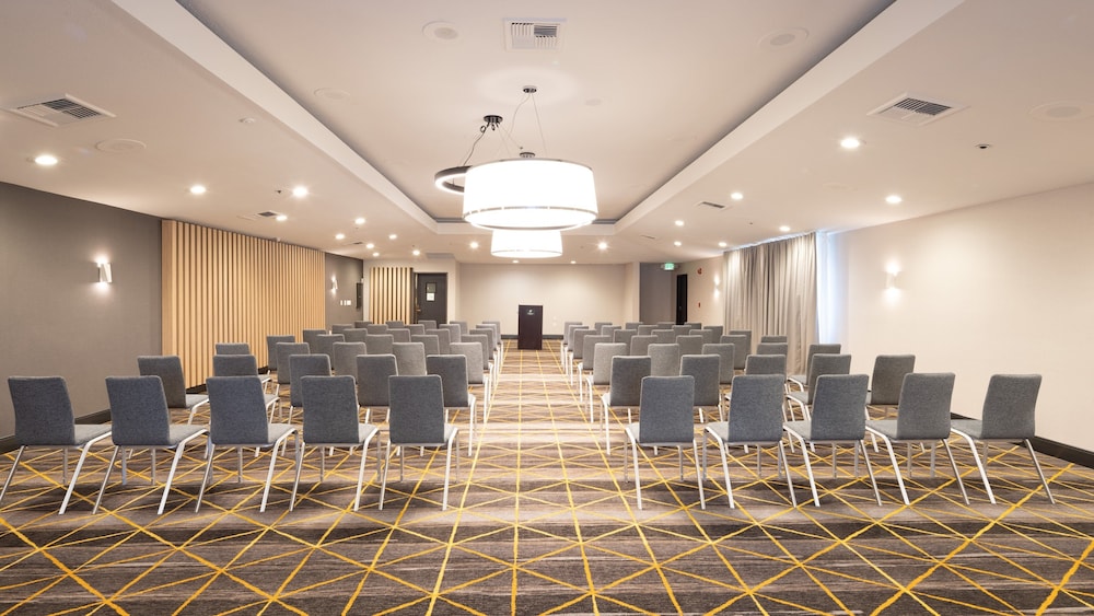 Holiday Inn Santa Ana Orange Co. Arpt by IHG - photo 22