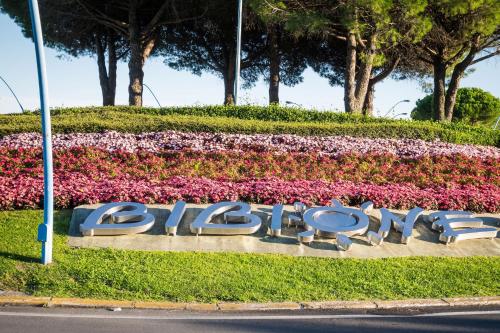 Comfy seaside flat ideal for 5 guests Beahost — 4-Star Luxury Hotel in Bibione, Italy
