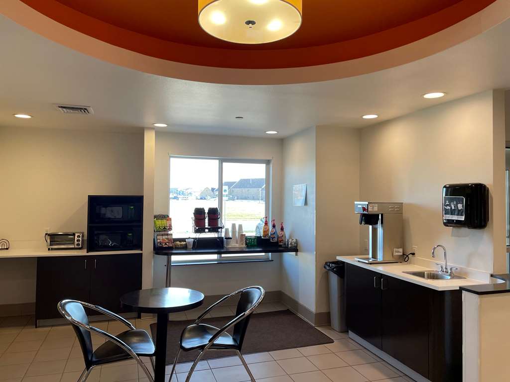 Baymont by Wyndham Williston - photo 3